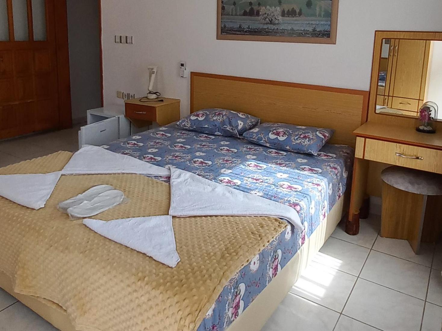 Rosemary Pansiyon Çıralı Cameră foto